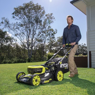 2_RYOBI_Mower_0N9A6640-1_RET_FINAL